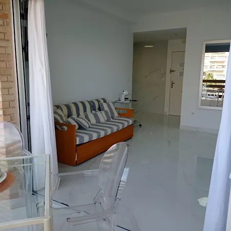 Tres Delfines Solo Familias Serviplaya Διαμέρισμα *